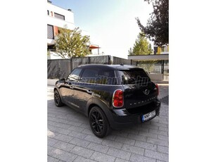 MINI COUNTRYMAN Cooper2.0 D ALL4 (Automata)