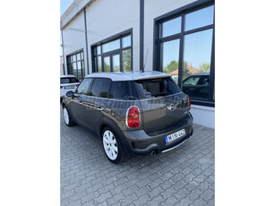 MINI COUNTRYMAN Cooper2.0 SD ALL4 (Automata)