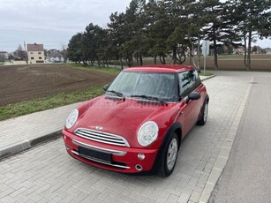 MINI MINI COOPER 1.6 GYÖNYÖRŰ ÁLLAPOT !!