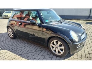 MINI MINI Cooper 1.6 ONE.BŐR ÜLÉSEK.ÜLÉSFŰTÉS !!