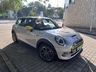 MINI MINI COOPER SE M