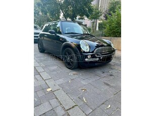 MINI MINI ONE De Luxe 1.6