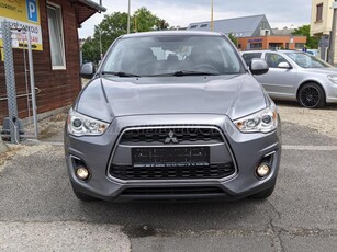 MITSUBISHI ASX 1.6 MIVEC Invite szervizkönyves