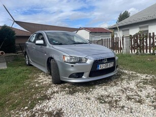 MITSUBISHI LANCER Sportback 1.6 Intense AS&G SZERVIZ KÖNYV++KÉT KULCS++TOLATÓ KAMERA++HANG VEZÉRLÉS