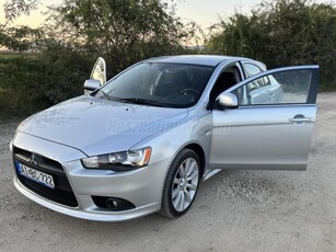 MITSUBISHI LANCER Sportback 1.8 Intense CVT