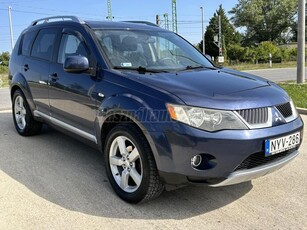 MITSUBISHI OUTLANDER 2.0 DI-D Intense 4x4 HÉT FŐS-VONÓHORGOS!