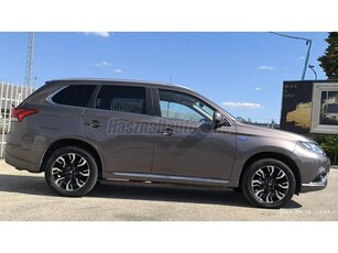 MITSUBISHI OUTLANDER 2.0 PHEV Instyle Navi 4WD CVT Ülésfűtés.Alcantara Bőr.Friss műszaki.PDC.Kamera