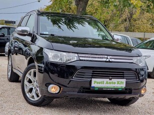 MITSUBISHI OUTLANDER 2.0 PHEV Instyle Navi 4WD CVT Zöld rendszámos!Városi terepjáró!1év műszaki garanciával