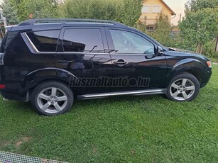 MITSUBISHI OUTLANDER 2.2 DI-D Instyle Navi 4WD (Automata)