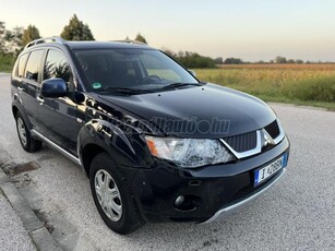 MITSUBISHI OUTLANDER 2.4 Instyle CVT + Navi 4x4