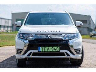 MITSUBISHI OUTLANDER 2.4 PHEV Instyle 4WD CVT