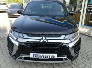 MITSUBISHI OUTLANDER 2.4 PHEV Instyle Premium 4WD CVT Led.Bőr.Navi..D.Klima.Űl.Fű.Sport.PDC