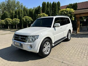 MITSUBISHI PAJERO 3.2 DI-D Instyle Navi (Automata) MEGKÍMÉLT ÁLLAPOT! 7 SZEMÉLYES AUTOMATA NAVI VONÓHOROG