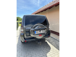 MITSUBISHI PAJERO 3.2 DI-D Intense