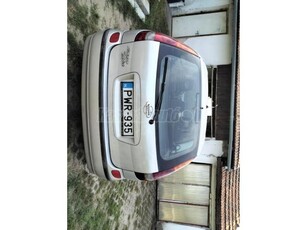 NISSAN ALMERA TINO 2.2 Di Comfort