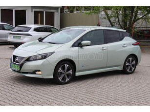 NISSAN LEAF Tekna 40kWh (Automata) NAVI/ DIGKLÍMA/ 4XÜLÉS-KORMÁNYFŰTÉS/ KEYLESSGO/ LED/ RADAR/ 360KAMERA/ SÁVTARTÓ