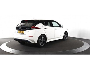 NISSAN LEAF Tekna 40kWh (Automata) TELJES EXTRA. BŐR KÖVETŐ TEMPÓMAT. SÁVTARLÓ. E-PEDÁL.KORMÁNY ÉS ÜLÉS FŰTÉS!