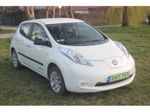 NISSAN LEAF Visia 24 kWh (Automata) 11 pálcás akku. téli gumi szett