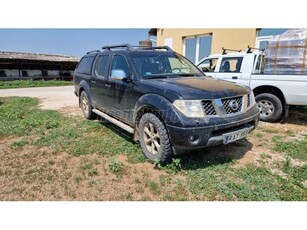 NISSAN NAVARA 4WD Double 2.5D LE (Automata)