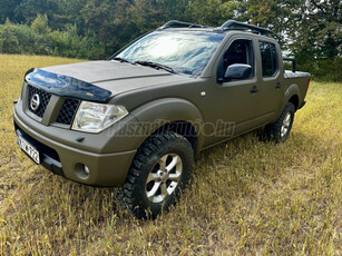 NISSAN NAVARA 4WD Double 2.5D Platinum (Automata)