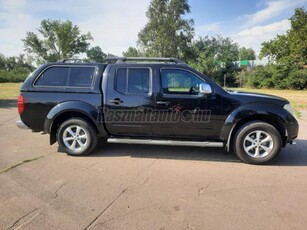 NISSAN NAVARA 4WD Double 2.5D R-Black