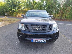 NISSAN NAVARA 4WD Double 2.5D SE