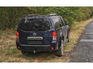 NISSAN PATHFINDER 2.5 Tdi XE