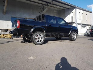 NISSAN PICK UP 2.5 4WD