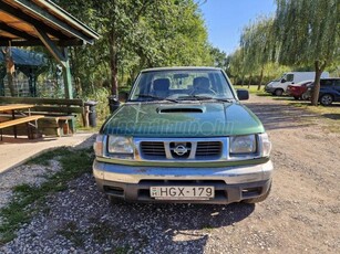 NISSAN PICK UP 2.5 4WD