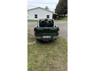 NISSAN PICK UP 2.5 4WD Double Navara