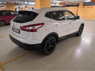 NISSAN QASHQAI 1.2 DIG-T Tekna