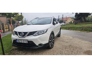 NISSAN QASHQAI 1.2 DIG-T Tekna