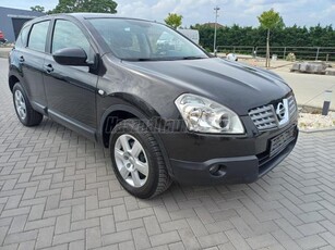 NISSAN QASHQAI 2.0 dCi Lounge 4WD (Automata) PANORÁMA TETŐ !