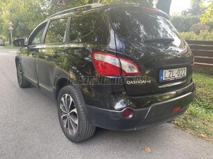 NISSAN QASHQAI+2 2.0 Acenta 4WD CVT Panorámatető . navigáció