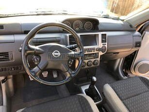 NISSAN X-TRAIL 2.2 dCi Comfort Columbia T30