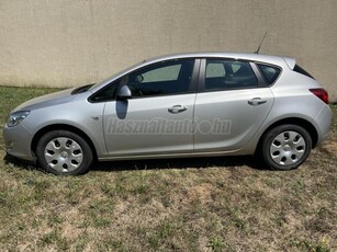 OPEL ASTRA 1.4 Enjoy ÚJ AKKUMULÁTOR. SZÉP ÁLLAPOT.100 LÓERŐ