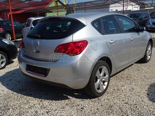 OPEL ASTRA 1.6 Enjoy Edition