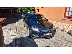 OPEL ASTRA H 1.4 Cosmo