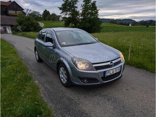 OPEL ASTRA H 1.4 Cosmo Edition