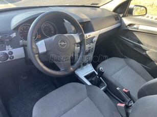 OPEL ASTRA H 1.6 Cosmo