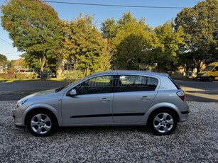 OPEL ASTRA H 1.6 Sport