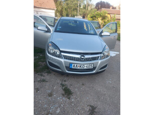 OPEL ASTRA H 1.9 CDTI Cosmo