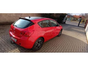 OPEL ASTRA J 1.3 CDTI EcoFLEX Cosmo