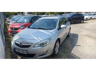 OPEL ASTRA J 1.4 T Active