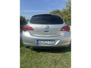 OPEL ASTRA J 1.4 T Enjoy