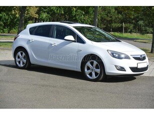 OPEL ASTRA J 1.4 T Sport KERÉKPÁR TARTÓ. NAPFÉNYTETŐ. GARANTÁLT KM!