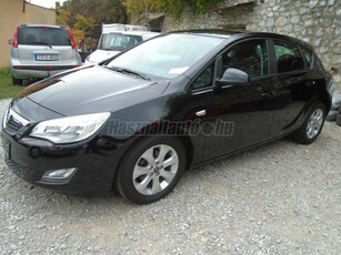 OPEL ASTRA J 1.6 Enjoy Vezetett szervizkönyv