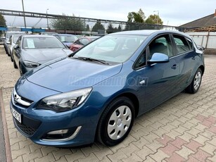 OPEL ASTRA J 1.6 Selection 100.000Km! Magyarországon vásárolt!1tulajdonostól!Vezetett szervizkönyves!