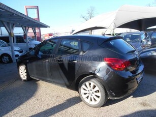 OPEL ASTRA J 1.6 Selection