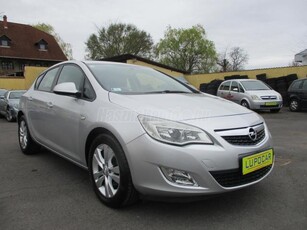 OPEL ASTRA J 1.7 CDTI Cosmo